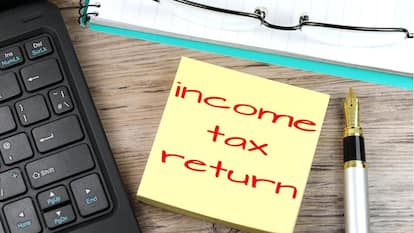Income Tax Refund: कब तक अकाउंट में आएगा पैसा ? ऐसे करें स्टेटस चेक