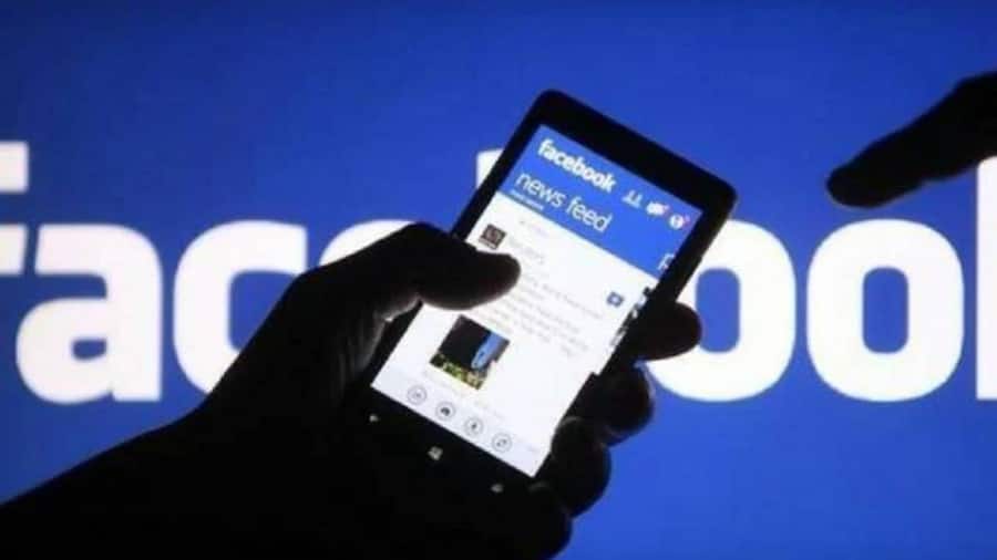 How to post cool GIFs on Facebook (Step-by-Step Guide) facebook