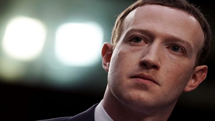 mark zuckerberg loses 7 billion dollar