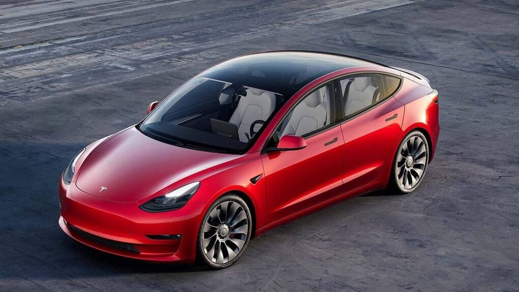 Tesla-Model-3-Red