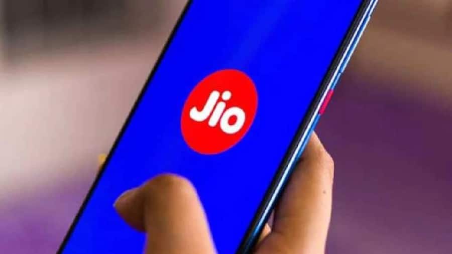 Jio का धमाका- 4 नए पोस्टपेड फैमिली प्लान्स वाला 'Jio Plus' सेट लॉन्च , 1 महीने बिल्कुल फ्री मिलेगी सर्विस jio