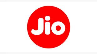 Jio is offering unlimited 5G data with its Rs 2999 prepaid plan: Check details