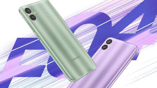 Samsung Galaxy F04 की पहली सेल, Flipkart पर मिल रहे ढेरों ऑफर्स