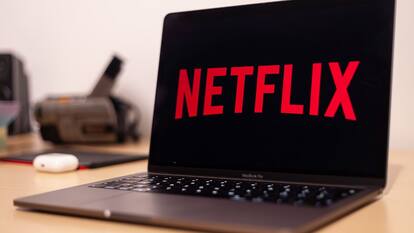 How to delete Netflix watch history