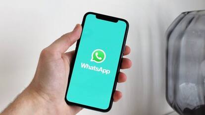 WhatsApp may soon let users schedule calls within group chats