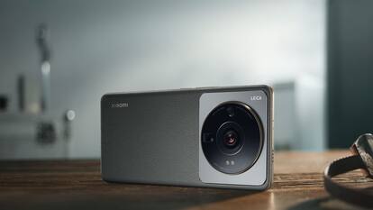 Xiaomi 13 Ultra की इमेज लीक, MWC 2023 में जबरदस्त कैमरा के साथ होगा लॉन्च