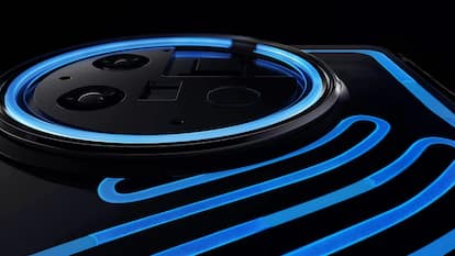 MWC 2023: यूनीक डिजाइन के साथ OnePlus 11 Concept फोन हुआ लॉन्च, जानें इसकी खूबियां