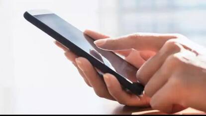 Safer Internet Day आज, स्मार्टफोन को ऐसे रखें हैकर्स से सुरक्षित