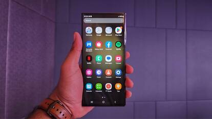 Global smartphone shipments see 15.4 percent fall from the previous year