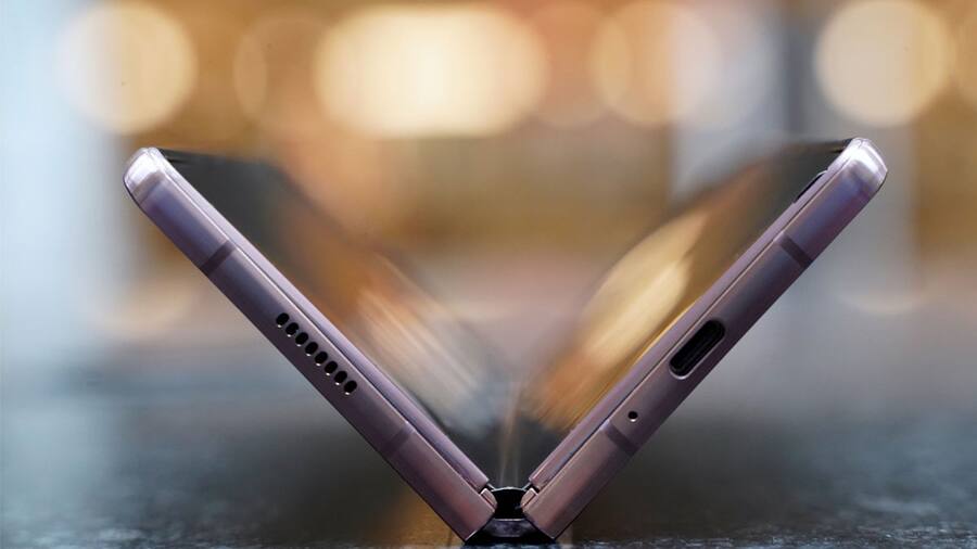Tecno Phantom V Fold की लाइव इमेज लीक, 28 फरवरी को होगा लॉन्च! Tecno-Phantom-V-Fold