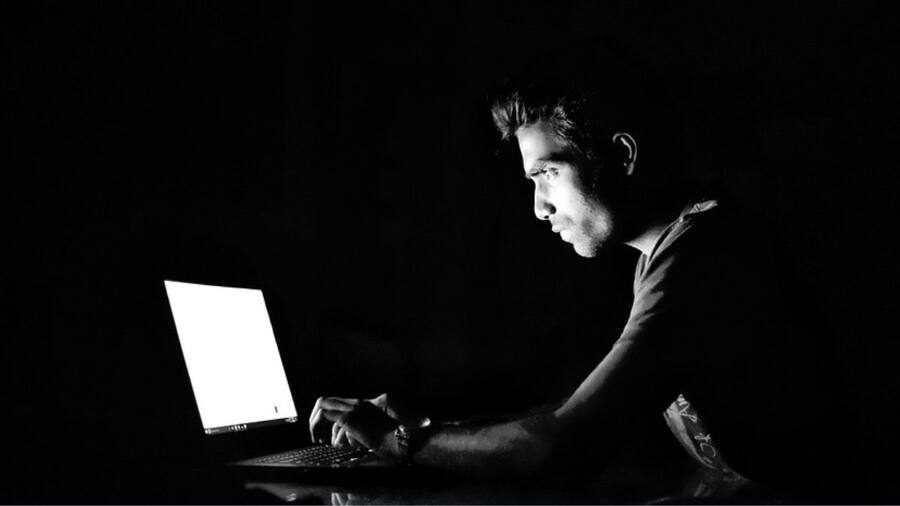 कहीं आप भी तो नहीं कर रहे Apple Safari का इस्तेमाल? ब्राउजर में मिली बड़ी गड़बड़ी cyber