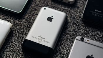 Apple's first-generation iPhone from 2007 sells for Rs 52 lakh at auction: Check details