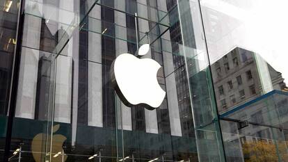 Apple lays off small number of corporate employees: Report