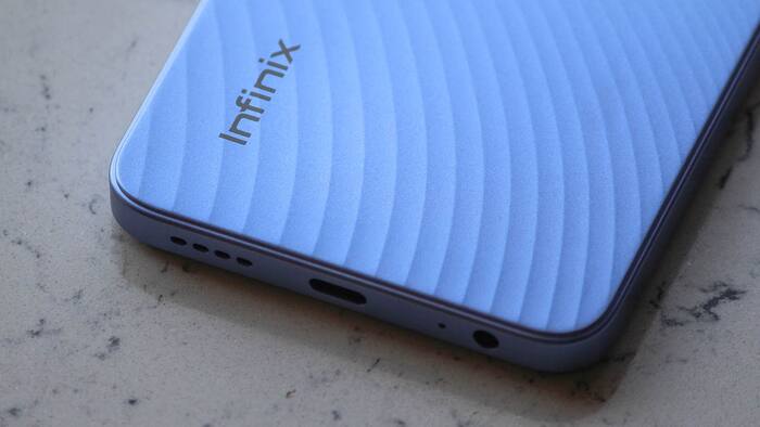 Infinix Smart 7 ports
