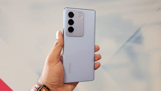 Vivo V27 Pro Review: A reliable colour-changing partner