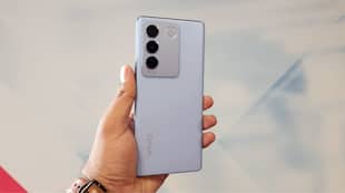 Vivo V27 Pro Review: A reliable colour-changing partner