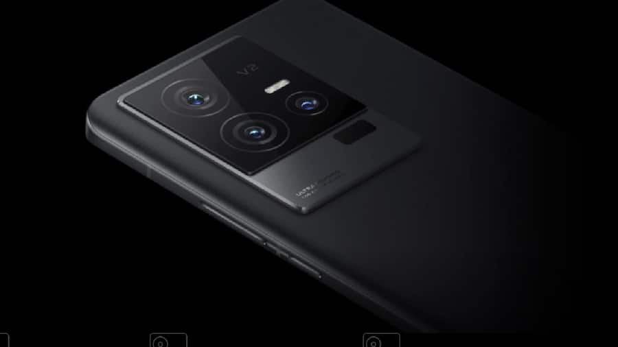 iQOO 11 5G Camera