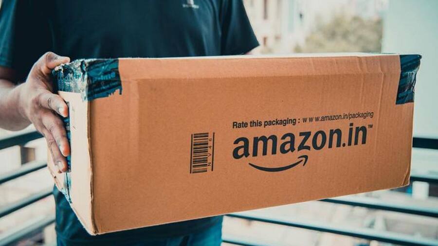 Amazon से ऑर्डर किया iPhones, AirPods, डिलीवरी एजेंट ने किया 'खेल' Amazon-Delivery