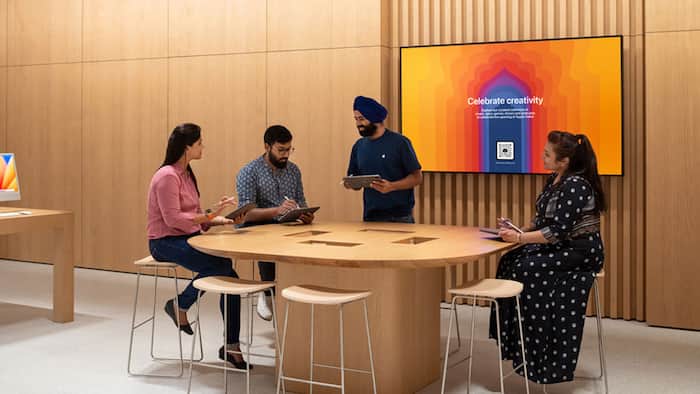 Apple-Delhi