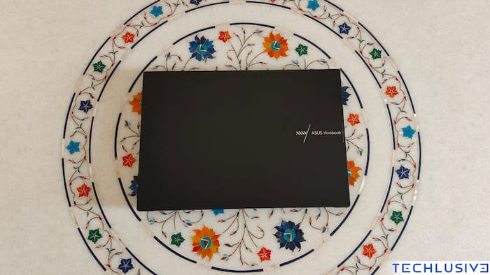 Asus Vivobook 16 Cover