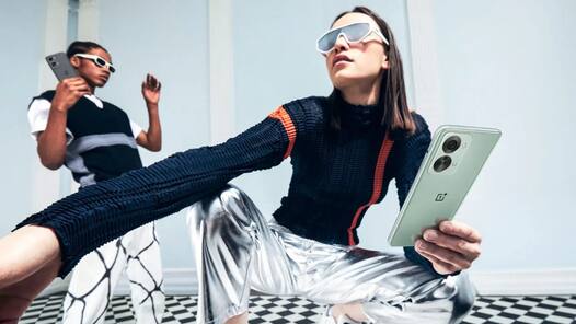 प्रीमियम फीचर वाले OnePlus Nord 2T 5G को कम कीमत पर घर लाने का मौका, मिल रहा तगड़ा कैशबैक