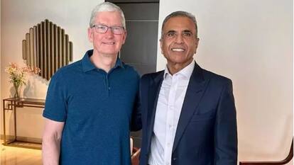 Tim Cook meets Sunil Bharti Mittal, discusses close partnership between Apple and Airtel