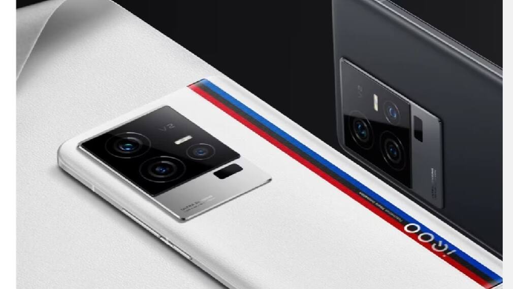 iQOO 11 5G and Vivo TWS earbuds available for Rs 51,999 effectively: Deal
