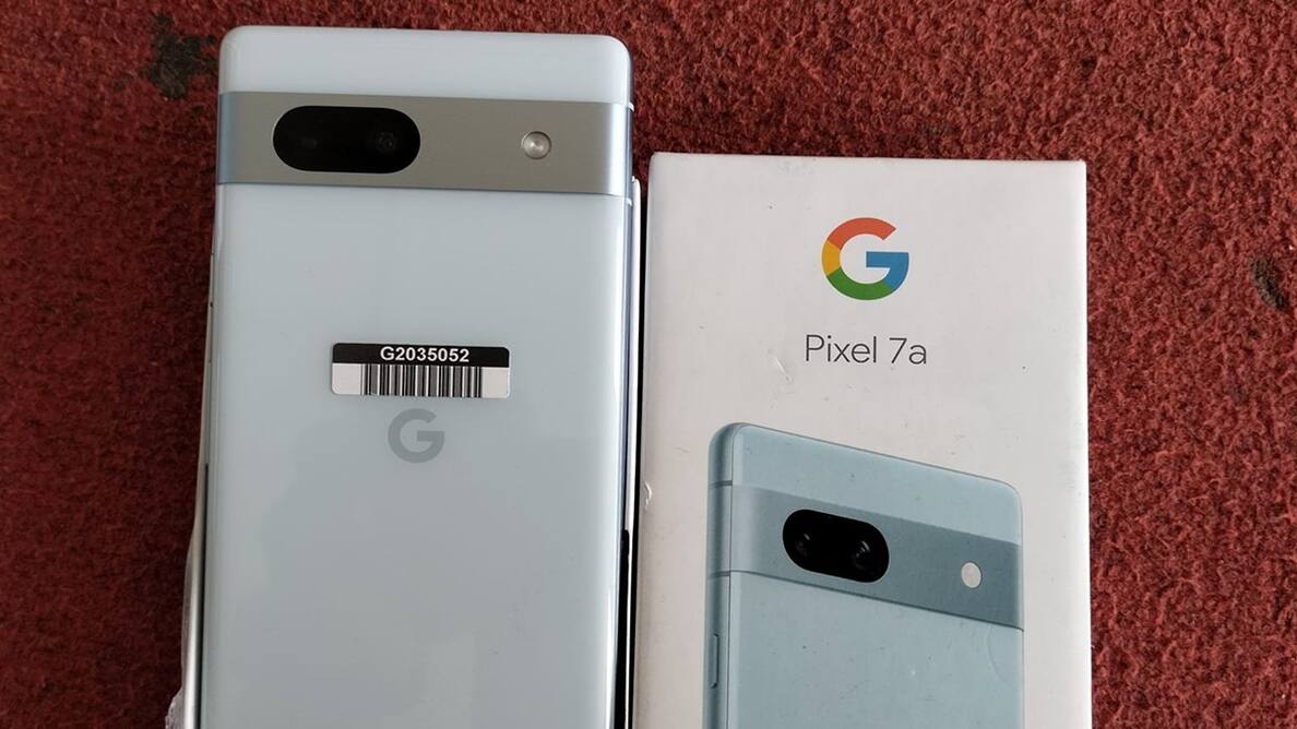 Google Pixel 7a के लॉन्च से पहले सामने आई अनबॉक्सिंग इमेज, जानें खूबियां