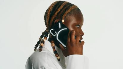 Nothing Phone (2): इको-फ्रेंडली होगा नथिंग का नया फोन, डिस्प्ले साइज का भी हुआ खुलासा