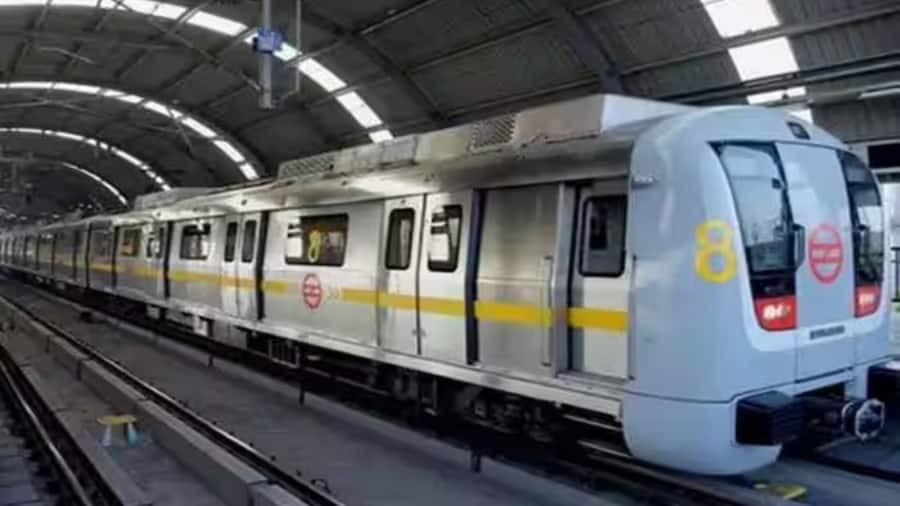 Delhi Metro में ट्रैवल के लिए नहीं लेना होगा मेट्रो कार्ड व टिकट, आ रहा नया QR code सिस्टम dmrc