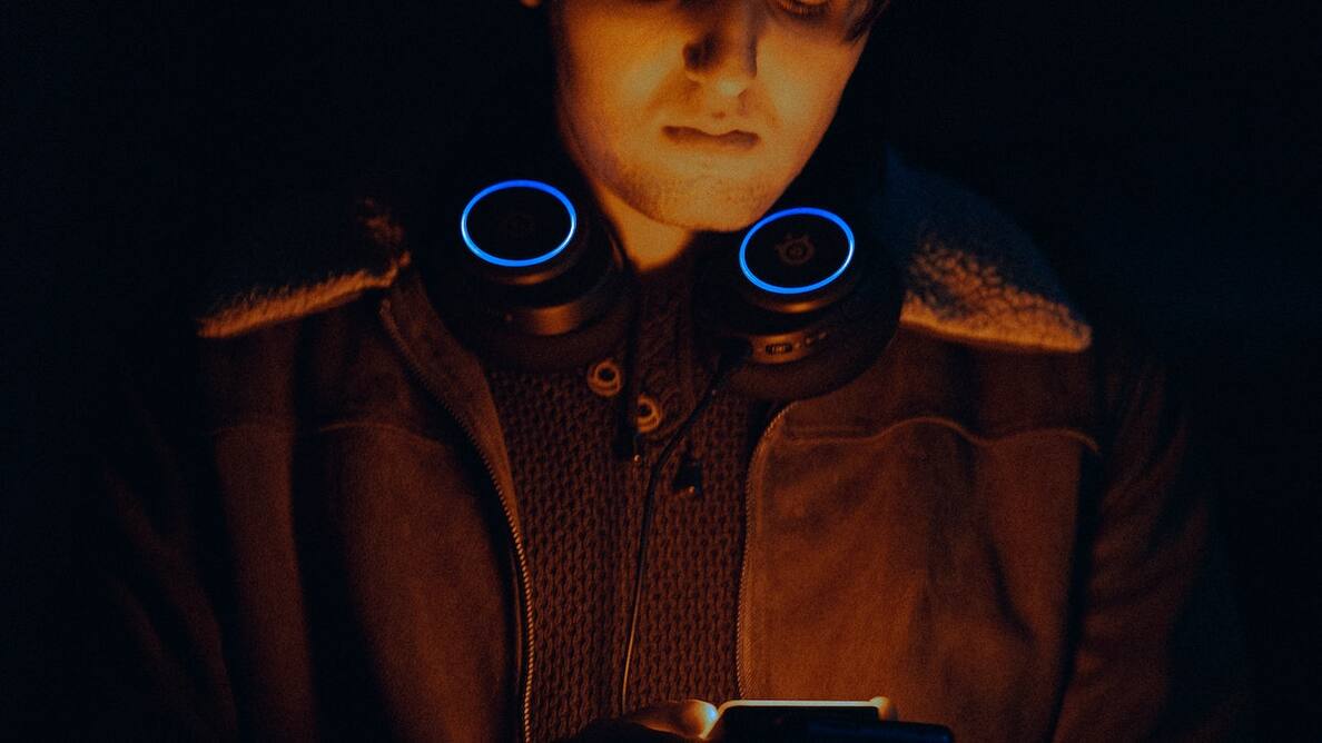 Can't live without your smartphone? You may be suffering from 'NoMoPhobia'