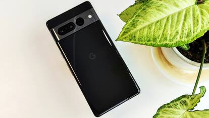 Google Pixel phones may soon work as dashcams, and it makes total sense