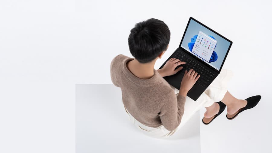 Microsoft Surface Laptop 4