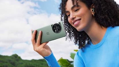 OnePlus 12 का आया First Look, डिजाइन समेत कई फीचर्स लीक