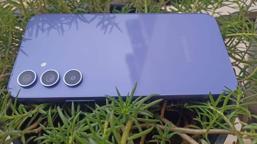 Samsung Galaxy A25 5G के CAD रेंडर्स आए सामने, Galaxy S23 जैसी है डिजाइन Samsung-Galaxy-A54-5G-4
