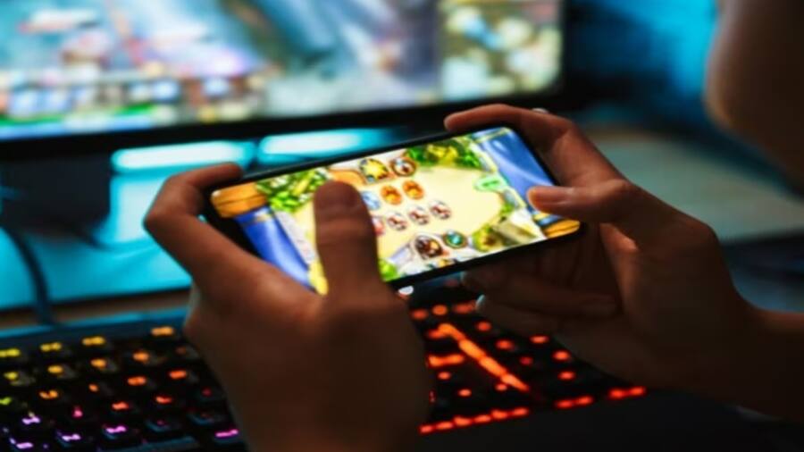 Online Gaming: भारत में बैन होंगे ये 3 तरह के गेम, सरकार ने अपनाया सख्त रुख online games