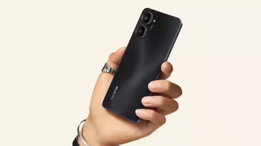 Realme पर लगा डेटा चोरी का आरोप, राज्य मंत्री ने दिए जांच के आदेश realme (1)