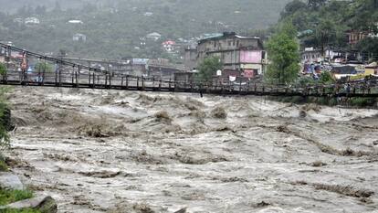 How to get weather alerts/flood warnings on smartphone: A step-by-step guide