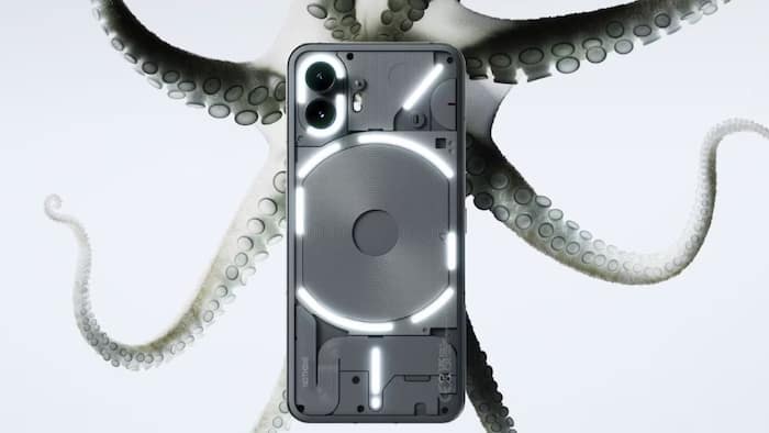 Nothing Phone (2)