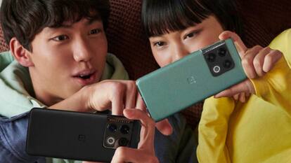 Amazon Great Freedom Festival Sale 2023: प्रीमियम स्मार्टफोन्स पर मिल रहा तगड़ा Discount, यहां देखें टॉप डील्स