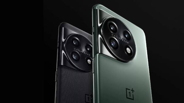 OnePlus 12 फोन 100W फास्ट चार्जिंग और तगड़े प्रोसेसर के साथ हो सकता है लॉन्च, फीचर्स लीक Oneplus phone