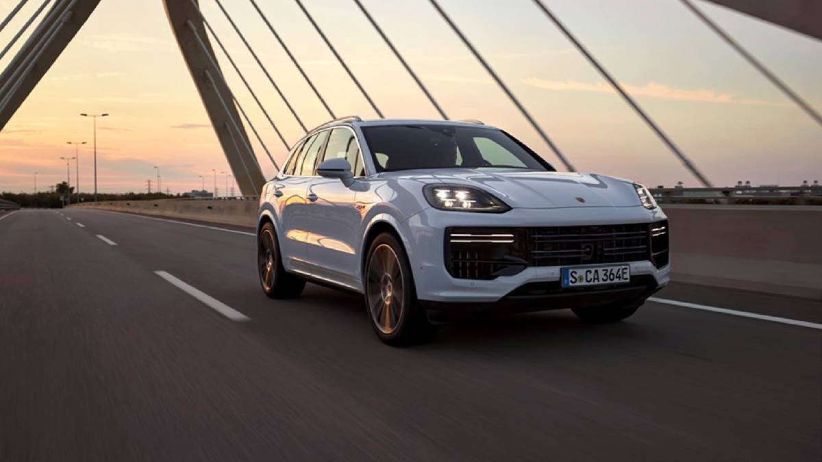 2024 Porsche Cayenne Turbo EHybrid debuts with a top speed of 295kmph