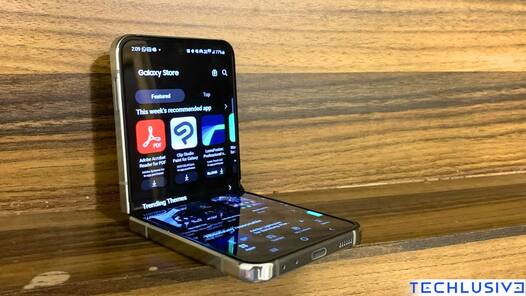 I used new Samsung Galaxy Z Flip 5 for 2 days and I'm already a fan