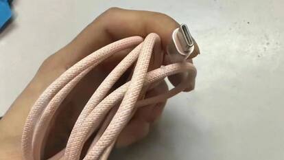 iPhone 15 का USB Type C केबल लीक, 100W फास्ट चार्जिंग को करेगा सपोर्ट