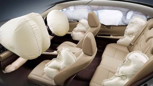 कारों में 6 एयरबैग नहीं होंगे जरूरी, केन्द्रीय मंत्री नितिन गडकरी ने बताई वजह