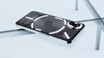 Android 14 arrives on Nothing Phone 2, but with a caveat