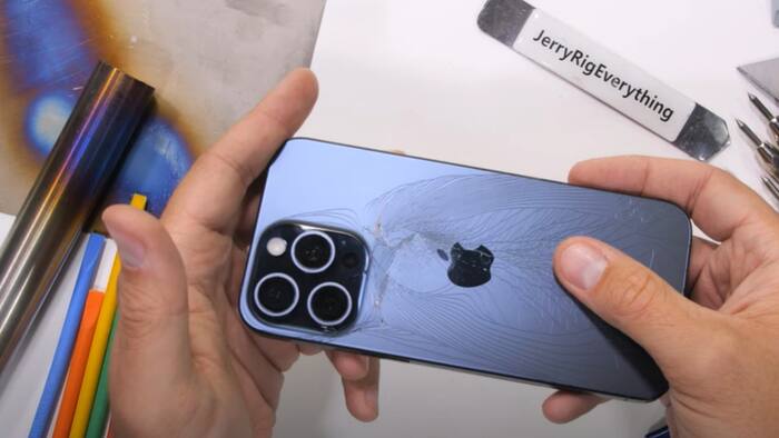 iPhone 15 Test