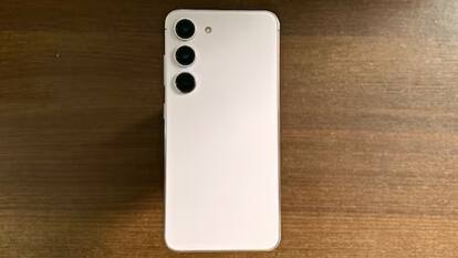 Samsung Galaxy S24 की फोटो लीक, तीन कैमरे के साथ देगी मार्केट में दस्तक