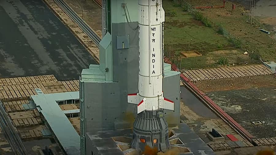 Gaganyaan Mission की पहली टेस्ट फ्लाइट की लॉन्चिंग टली, ISRO चीफ ने बताई वजह Gaganyaan-test