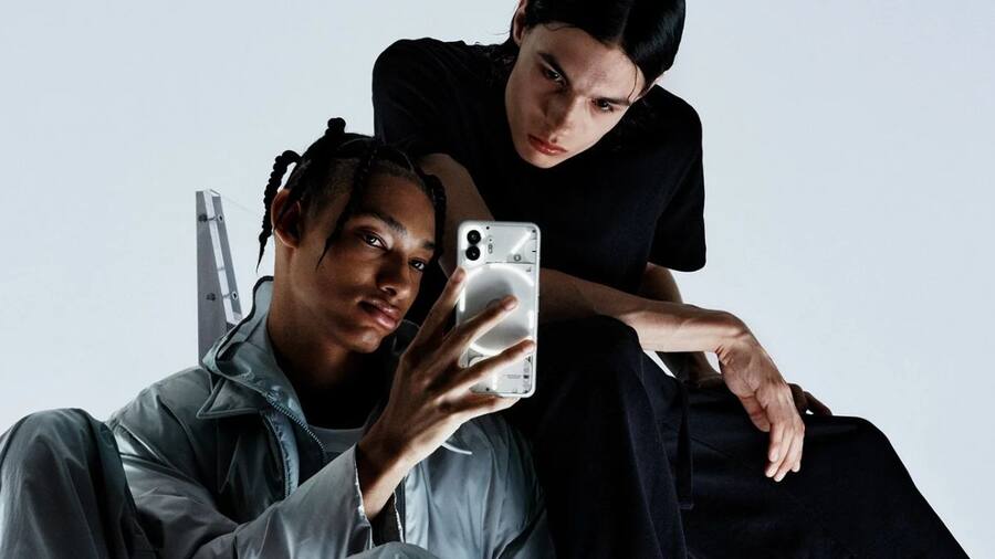 Nothing Phone 2 selfie camera